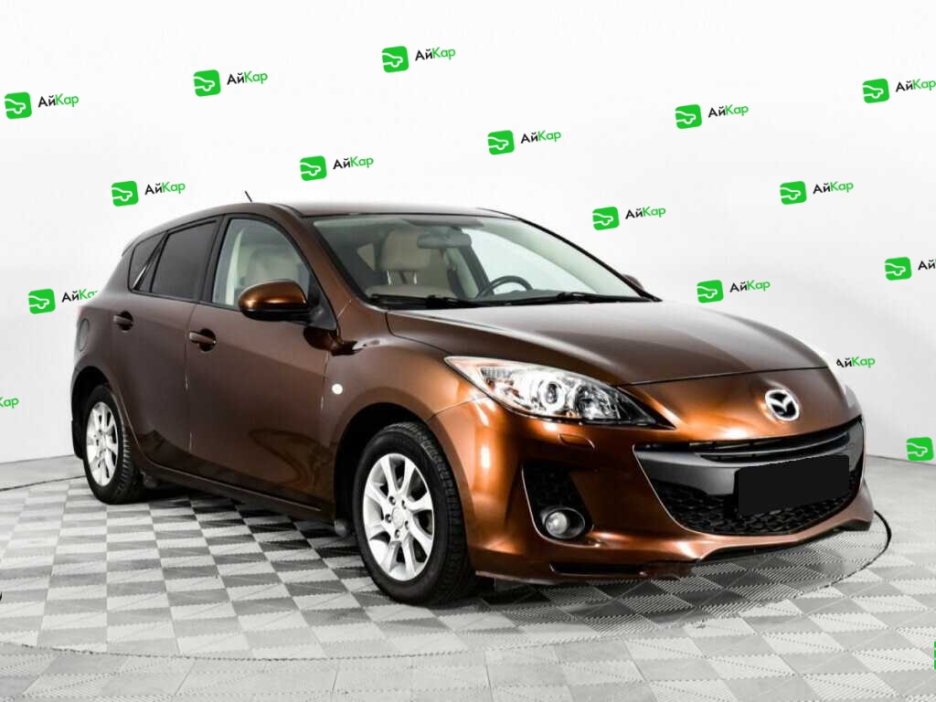 Mazda 3 с пробегом — 2012 год. Фото: #2