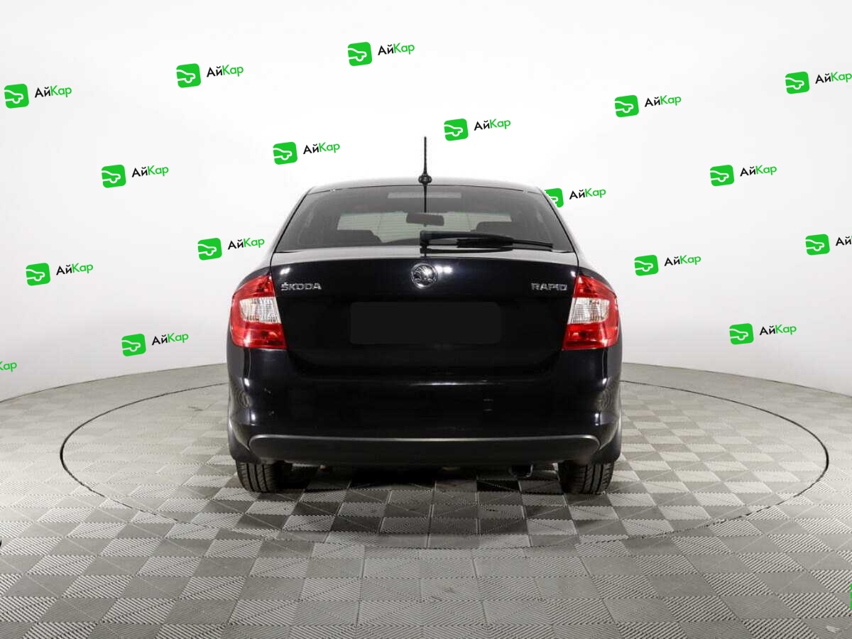 Skoda Rapid с пробегом — 2017 год. Фото: #6