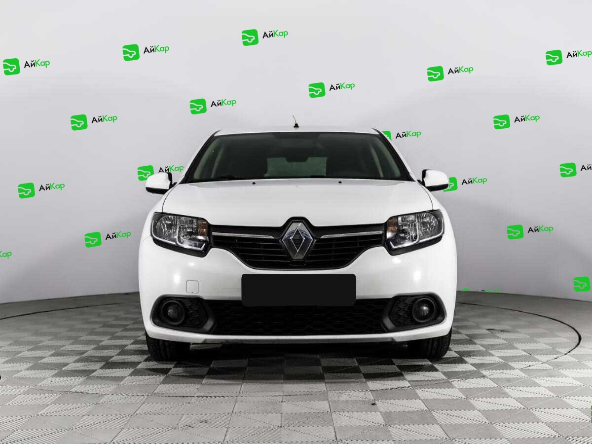 Renault Sandero с пробегом — 2017 год. Фото: #1