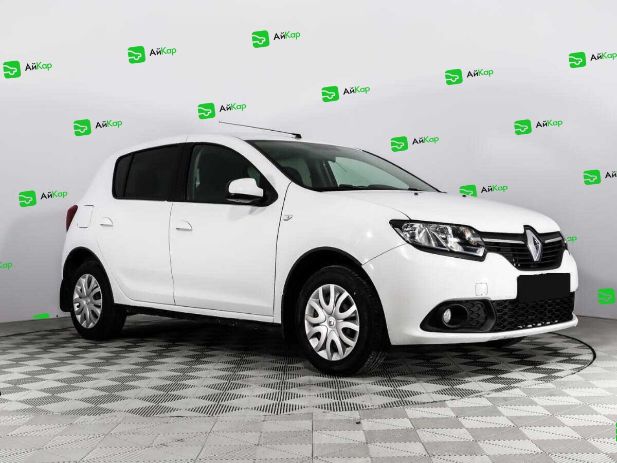 Renault Sandero с пробегом — 2017 год. Фото: #2