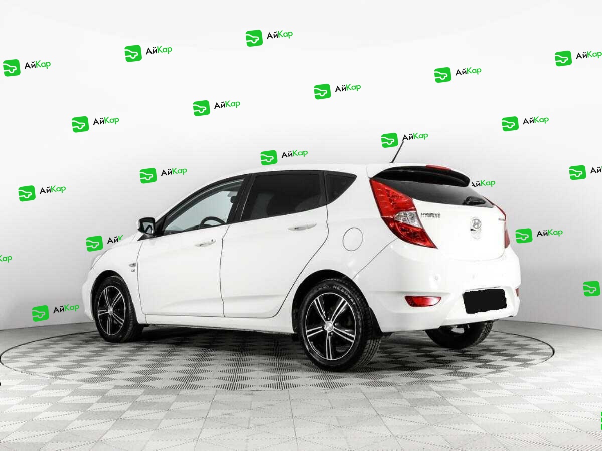 Hyundai Solaris с пробегом — 2014 год. Фото: #6