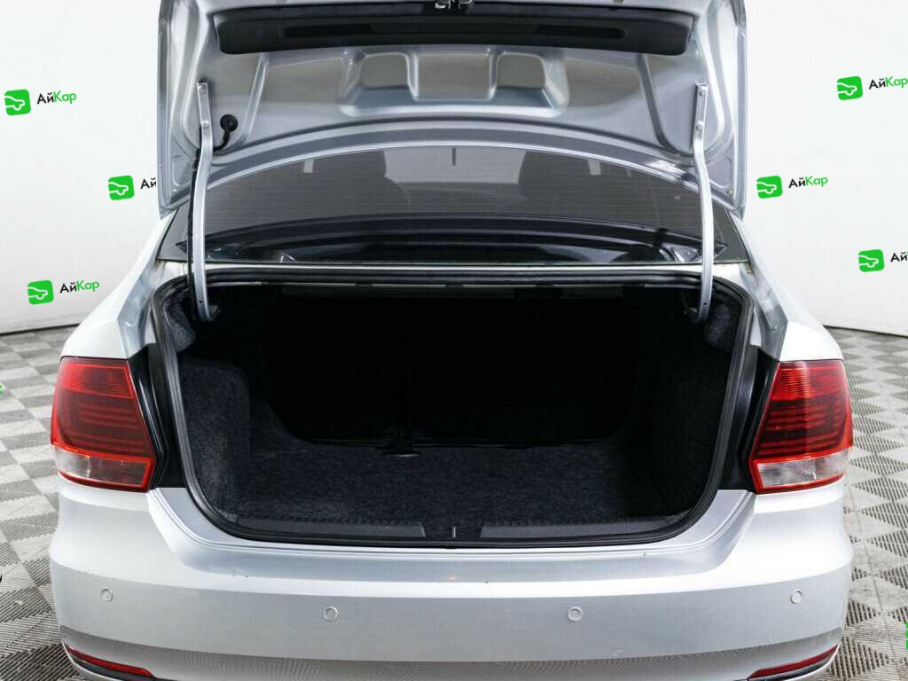 Volkswagen Polo с пробегом — 2016 год. Фото: #6