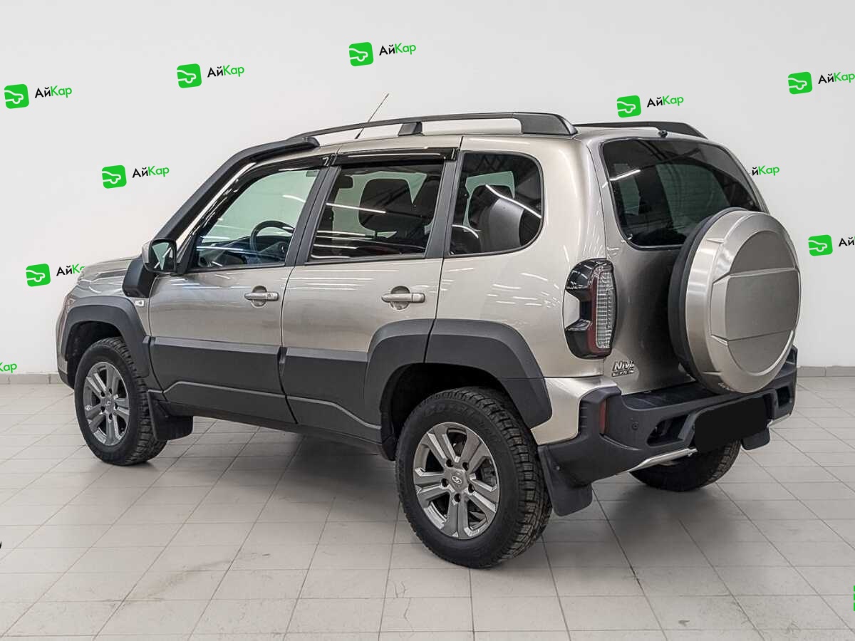 Lada (ВАЗ) Niva с пробегом — 2021 год. Фото: #6