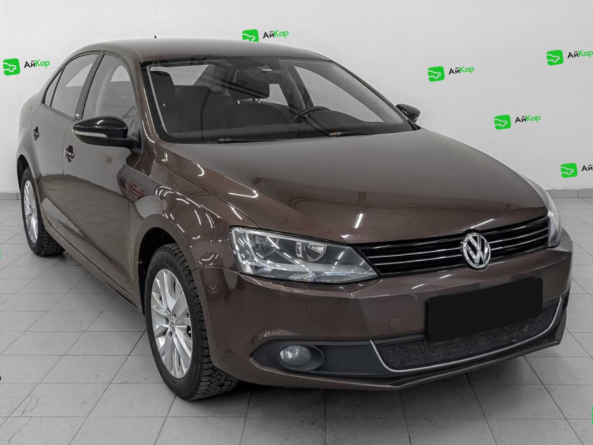 Volkswagen Jetta с пробегом — 2014 год. Фото: #2