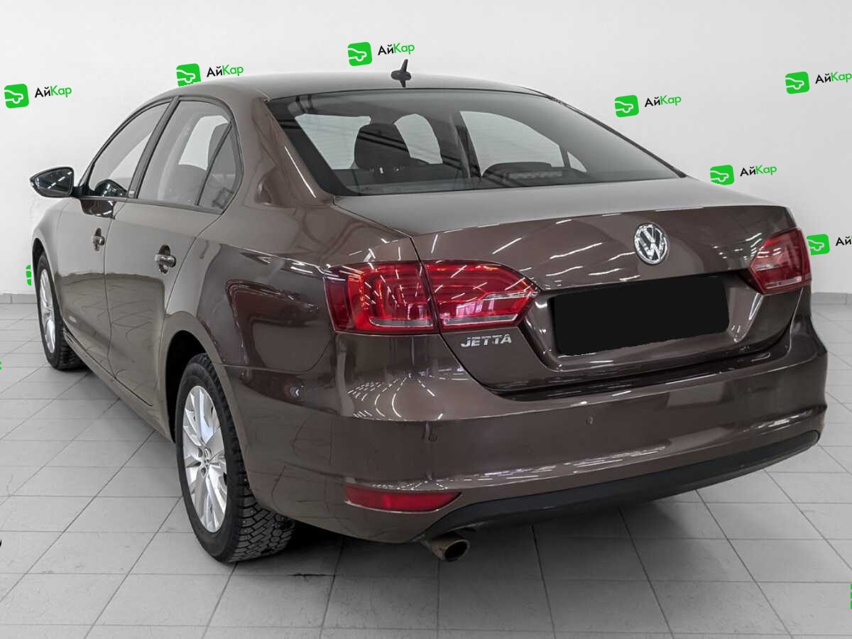 Volkswagen Jetta с пробегом — 2014 год. Фото: #6