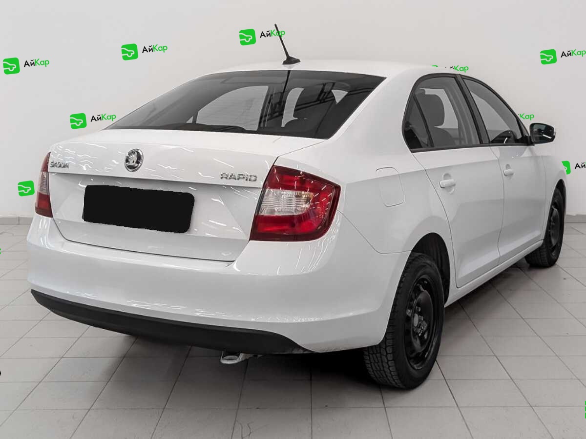 Skoda Rapid с пробегом — 2017 год. Фото: #4