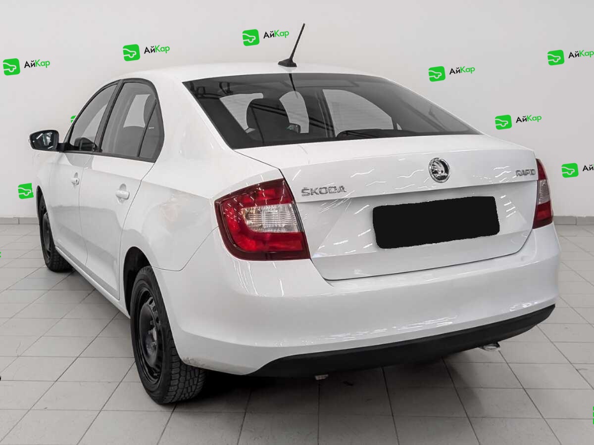Skoda Rapid с пробегом — 2017 год. Фото: #6