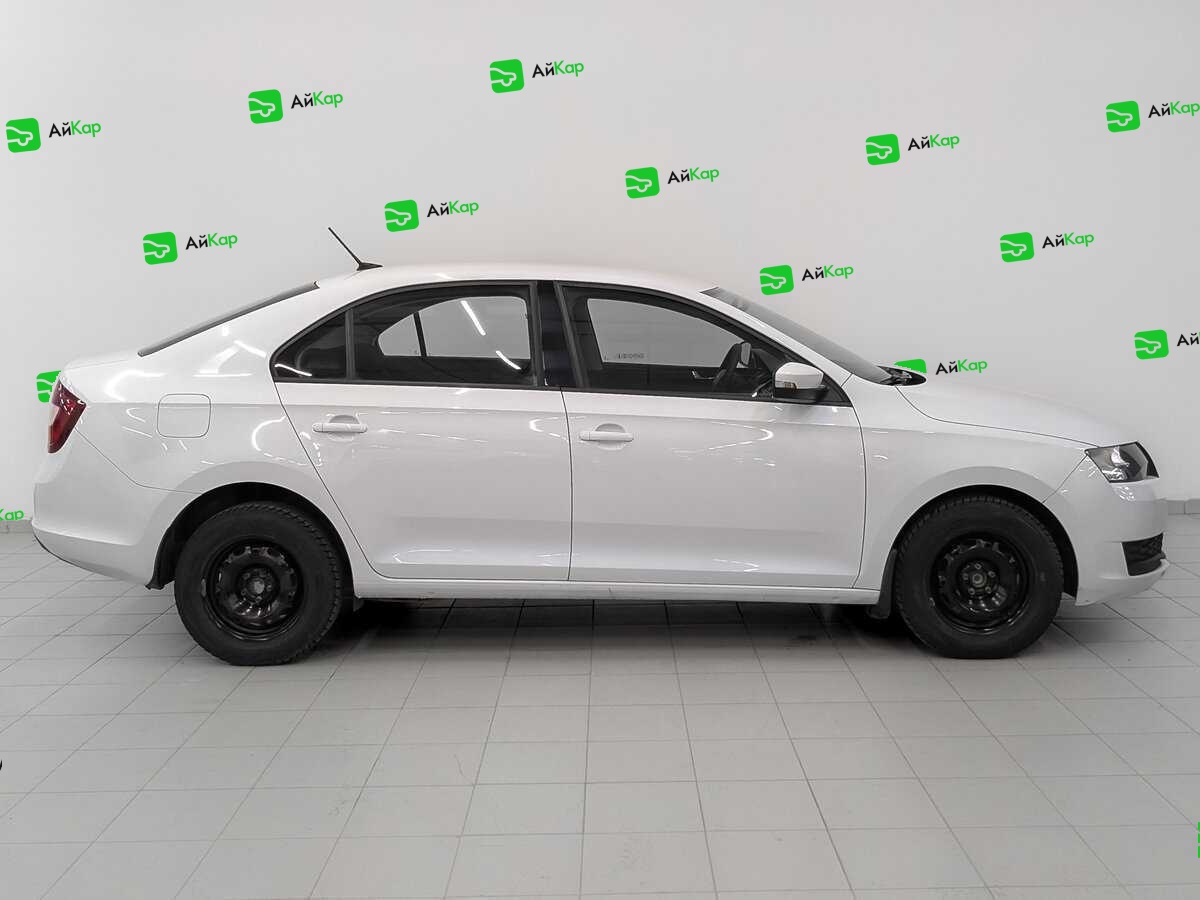 Skoda Rapid с пробегом — 2017 год. Фото: #3
