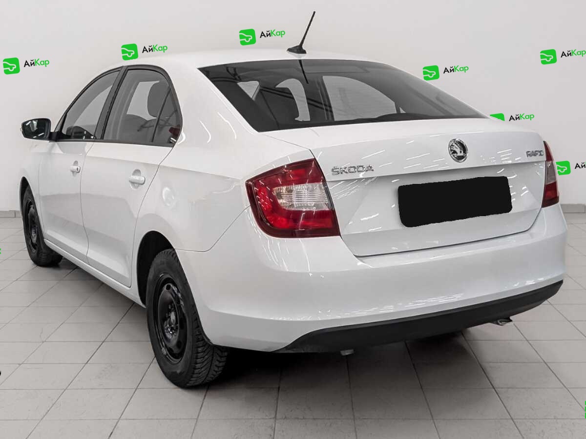 Skoda Rapid с пробегом — 2017 год. Фото: #6
