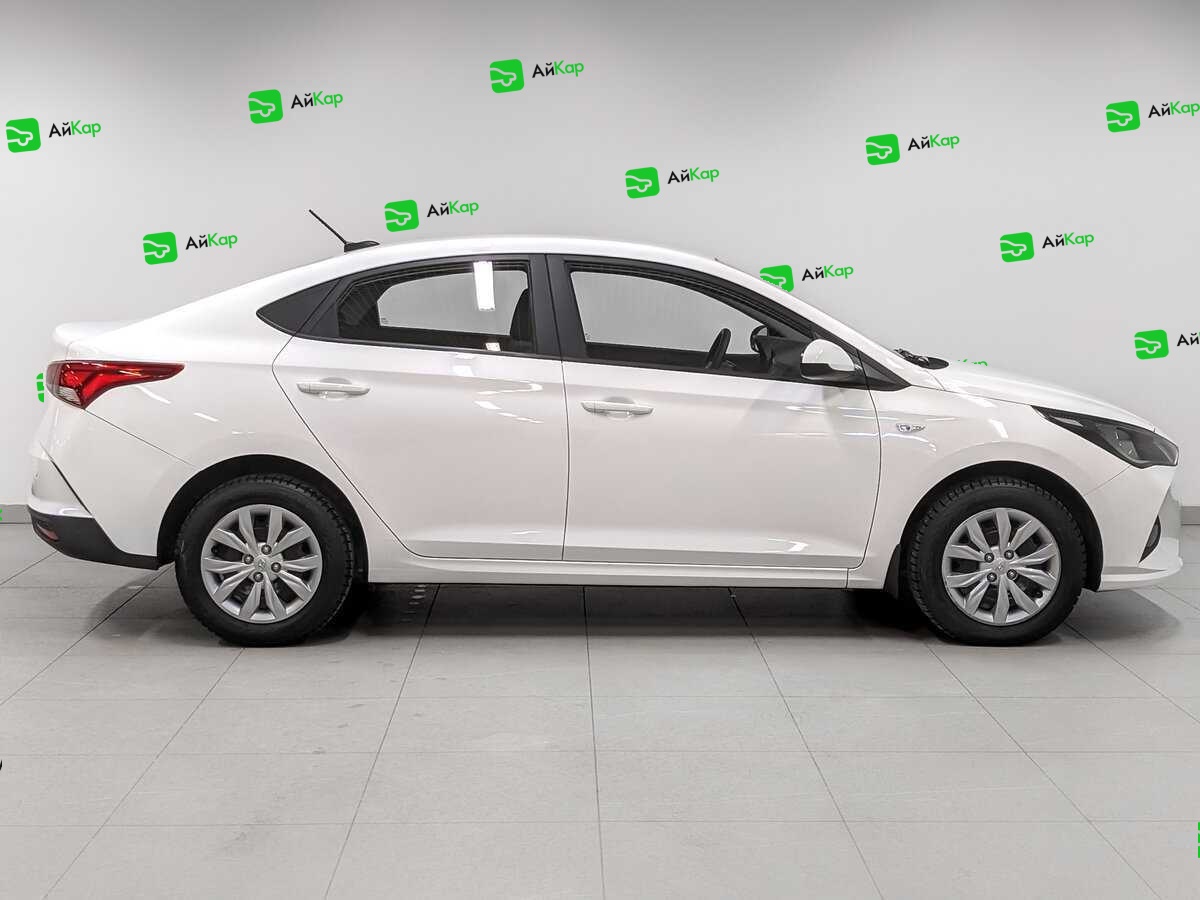 Hyundai Solaris с пробегом — 2021 год. Фото: #3