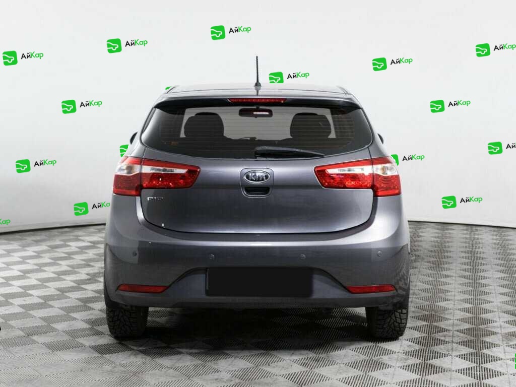 Kia Rio с пробегом — 2012 год. Фото: #4