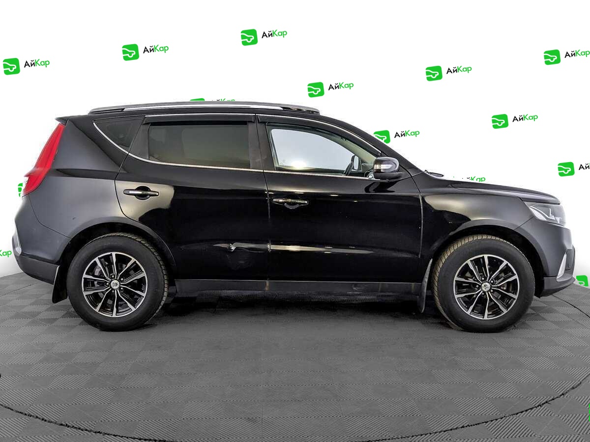Geely Emgrand X7 с пробегом — 2018 год. Фото: #3