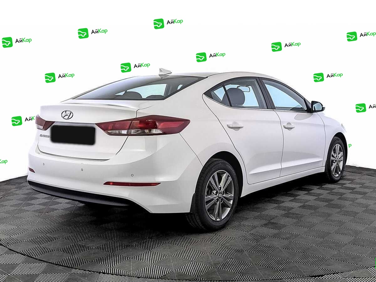 Hyundai Elantra с пробегом — 2018 год. Фото: #4