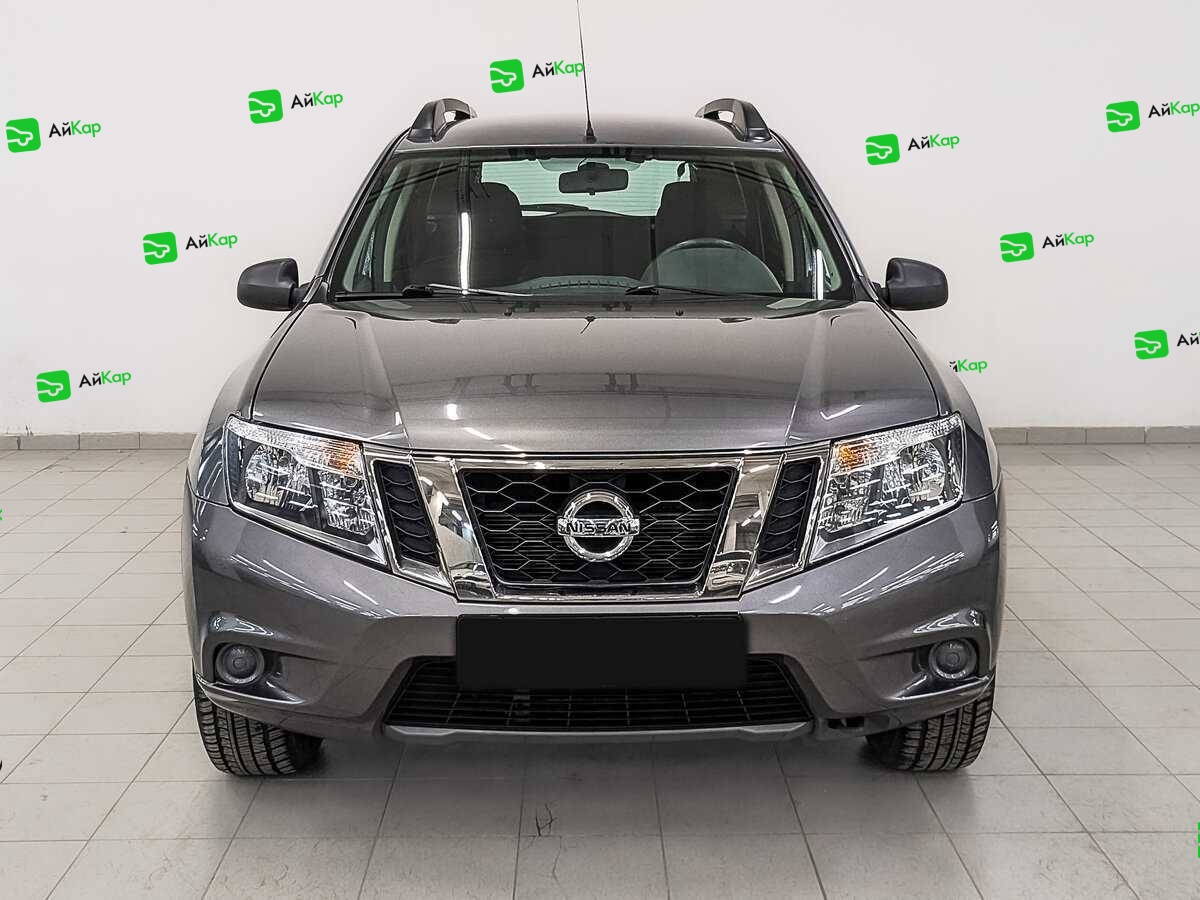 Nissan Terrano с пробегом — 2015 год. Фото: #1