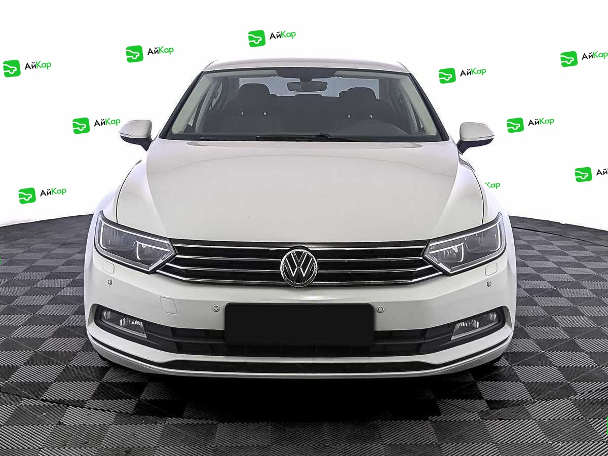 Volkswagen Passat с пробегом — 2017 год. Фото: #1