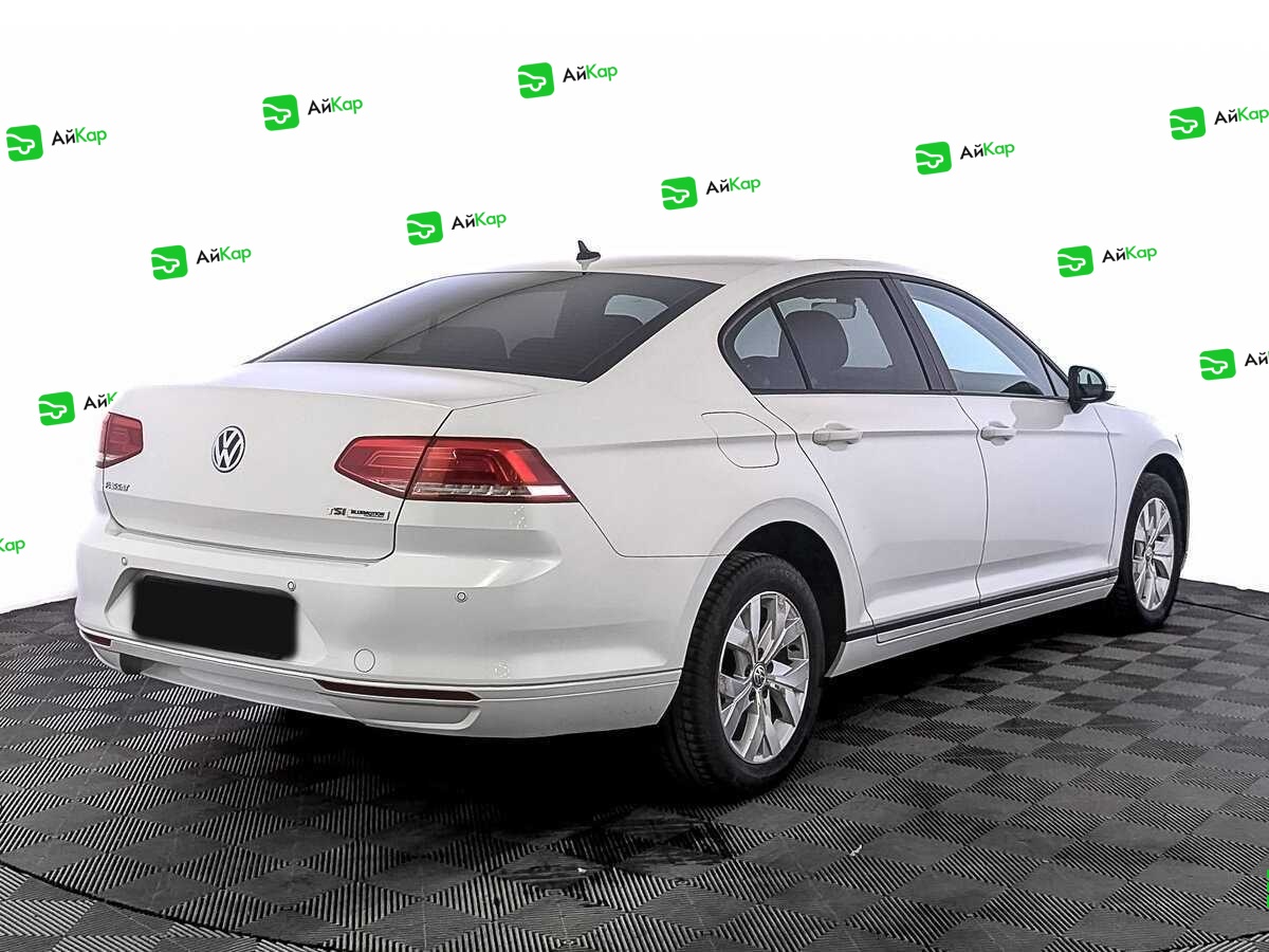 Volkswagen Passat с пробегом — 2017 год. Фото: #4