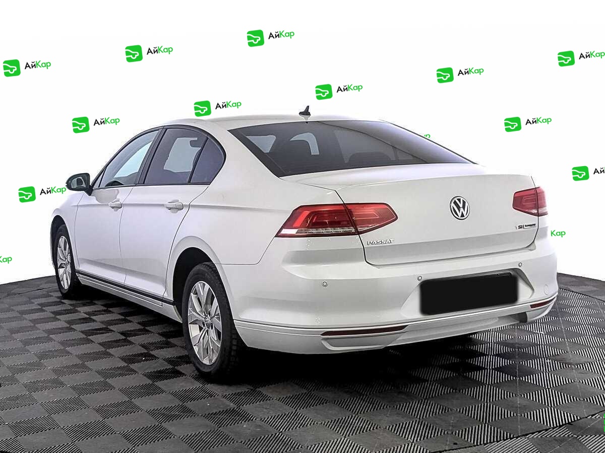 Volkswagen Passat с пробегом — 2017 год. Фото: #6
