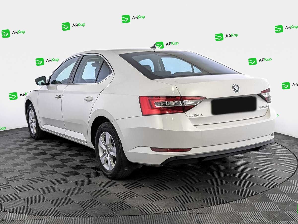 Skoda Superb с пробегом — 2017 год. Фото: #6