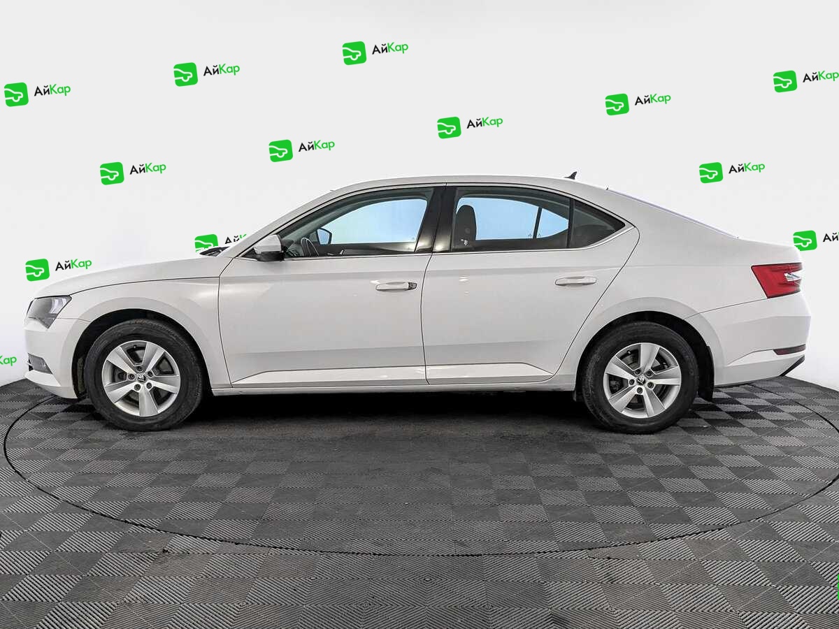 Skoda Superb с пробегом — 2017 год. Фото: #7