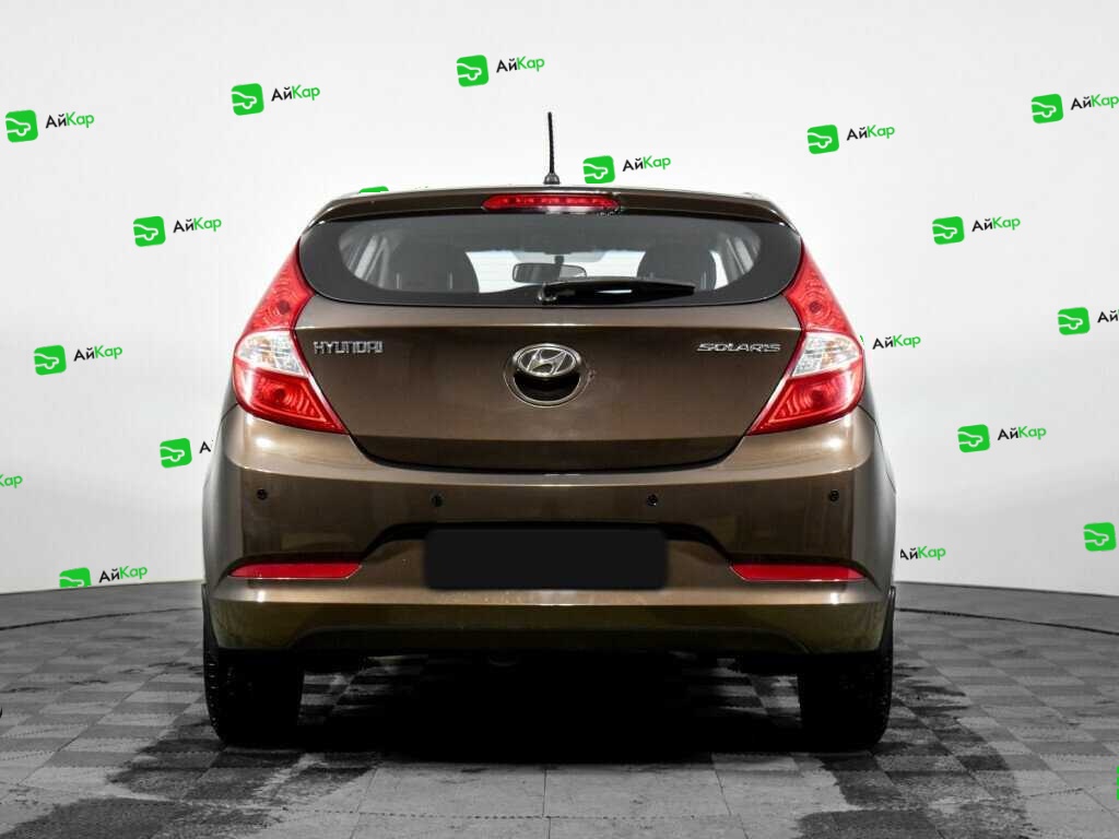 Hyundai Solaris с пробегом — 2015 год. Фото: #5