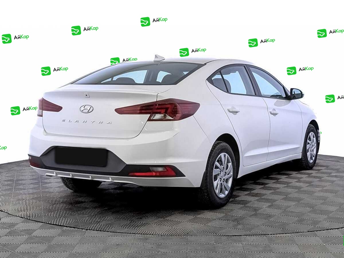 Hyundai Elantra с пробегом — 2019 год. Фото: #4