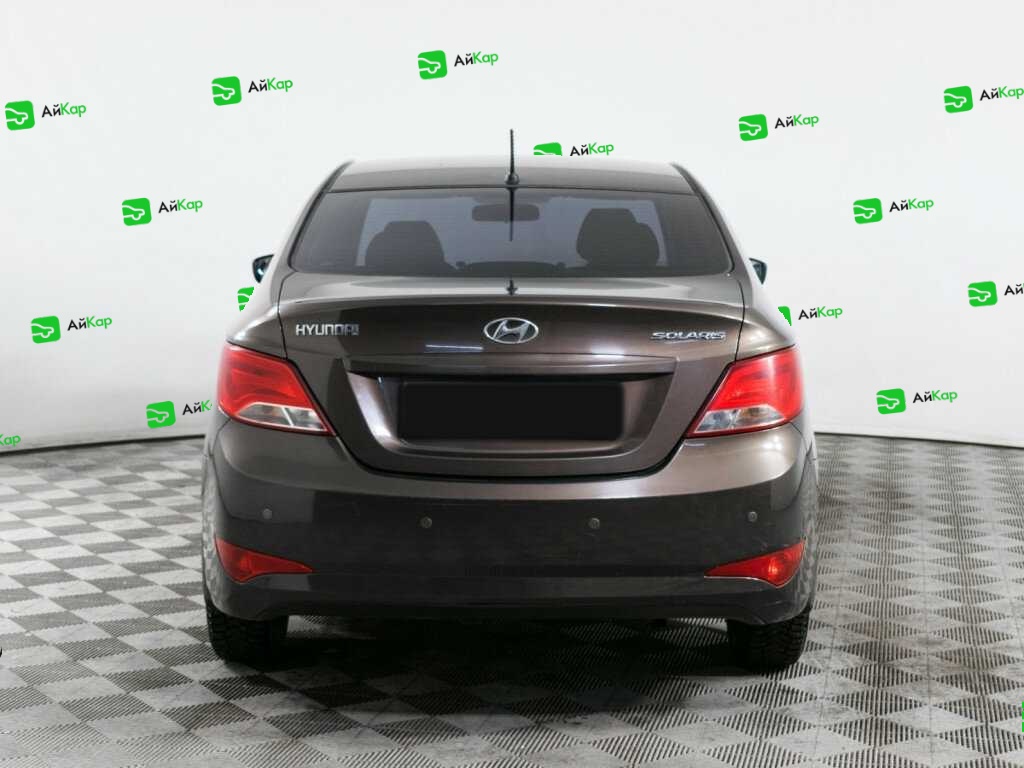 Hyundai Solaris с пробегом — 2014 год. Фото: #4