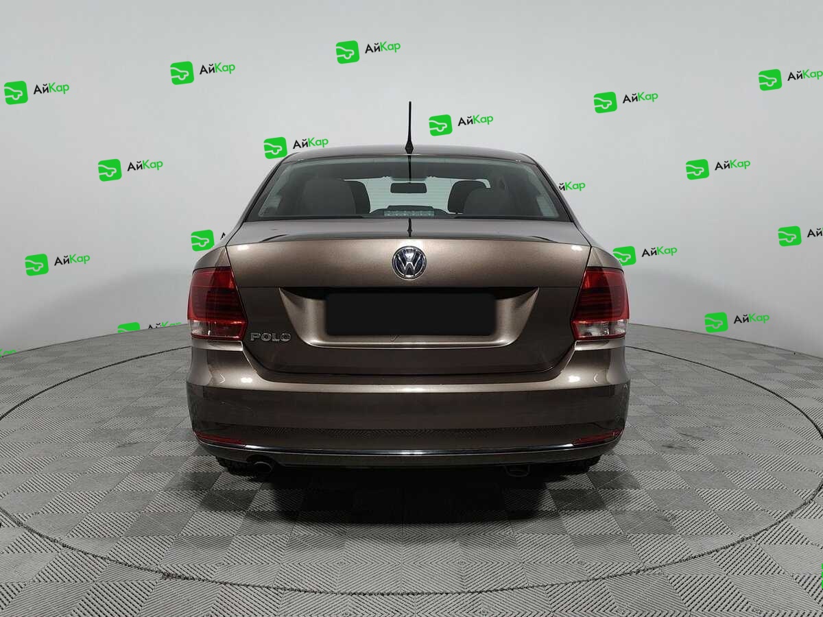 Volkswagen Polo с пробегом — 2016 год. Фото: #6
