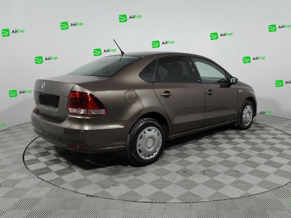 Volkswagen Polo с пробегом — 2016 год. Фото: #7