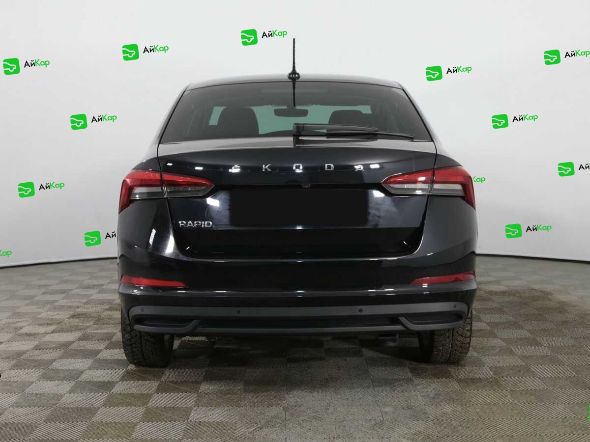 Skoda Rapid с пробегом — 2021 год. Фото: #4