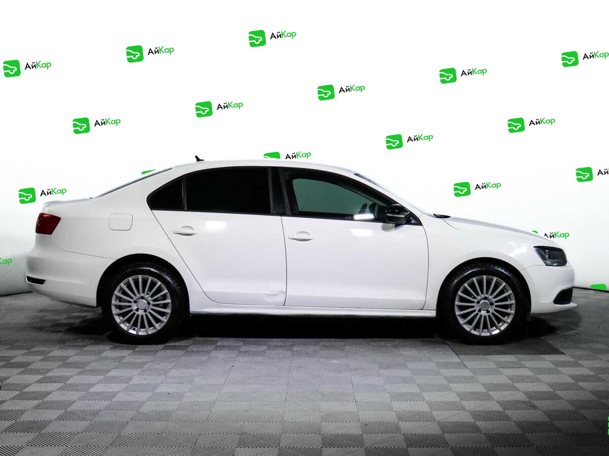 Volkswagen Jetta с пробегом — 2013 год. Фото: #3
