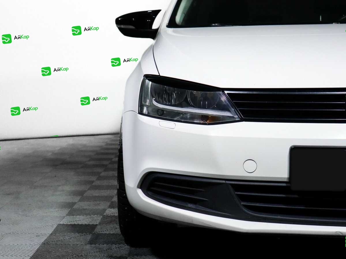 Volkswagen Jetta с пробегом — 2013 год. Фото: #14