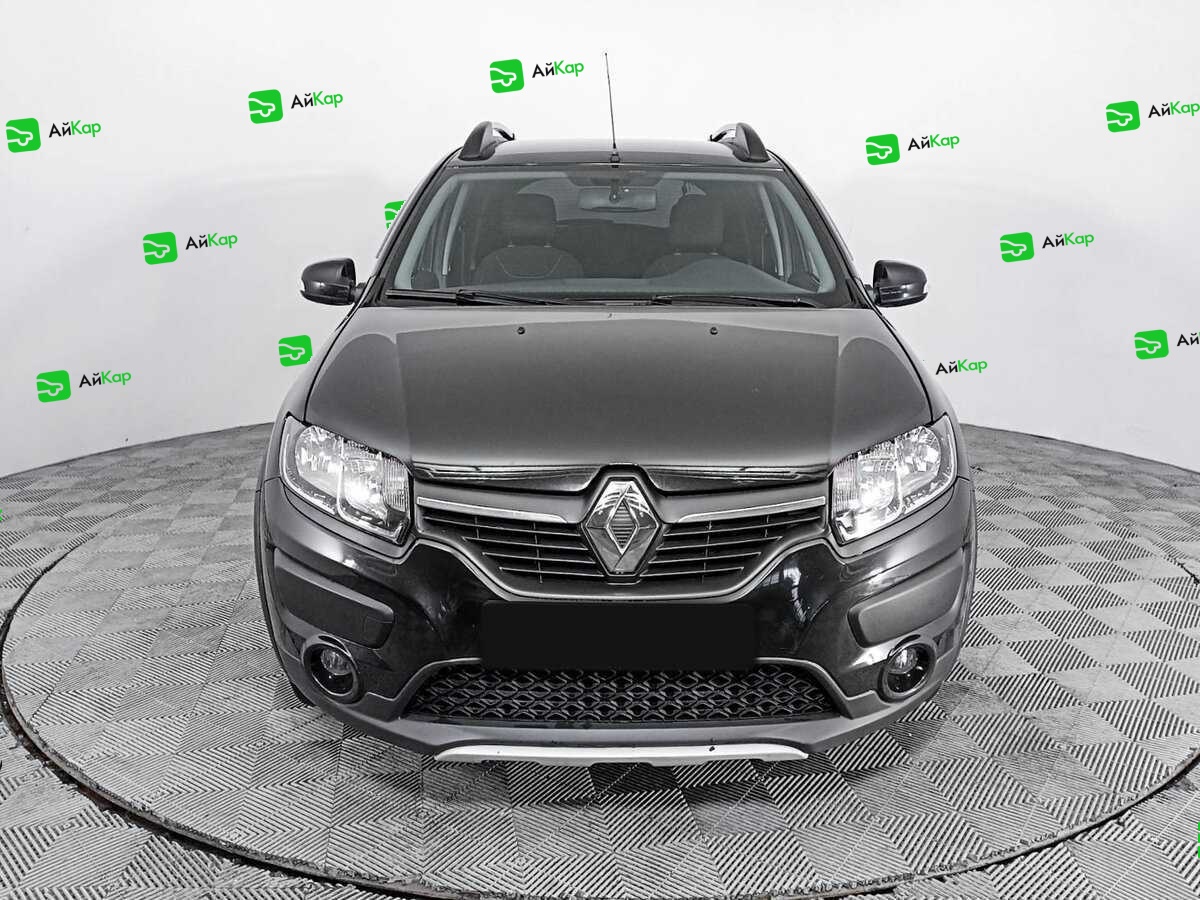 Renault Sandero с пробегом — 2014 год. Фото: #1