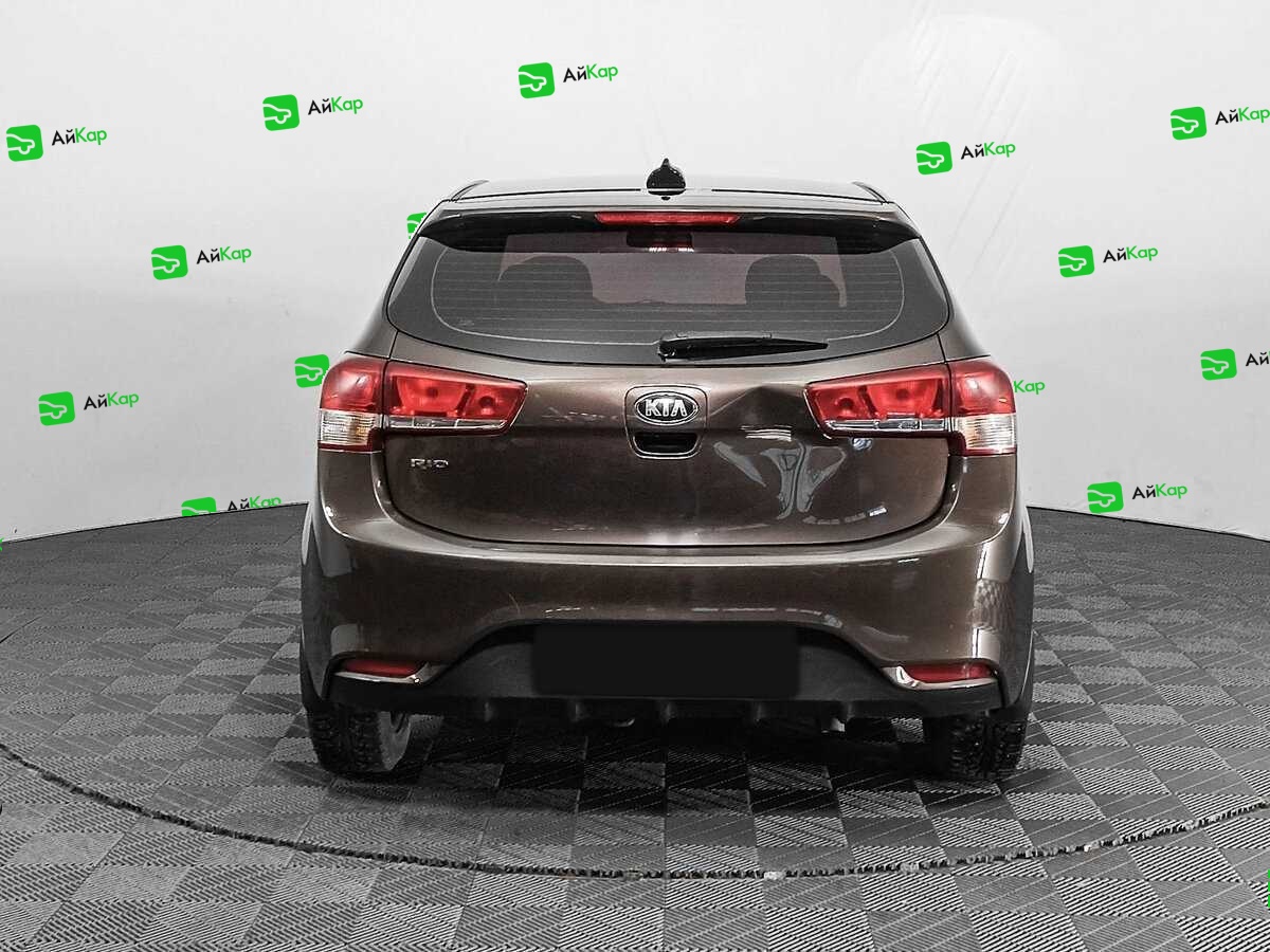 Kia Rio с пробегом — 2017 год. Фото: #5