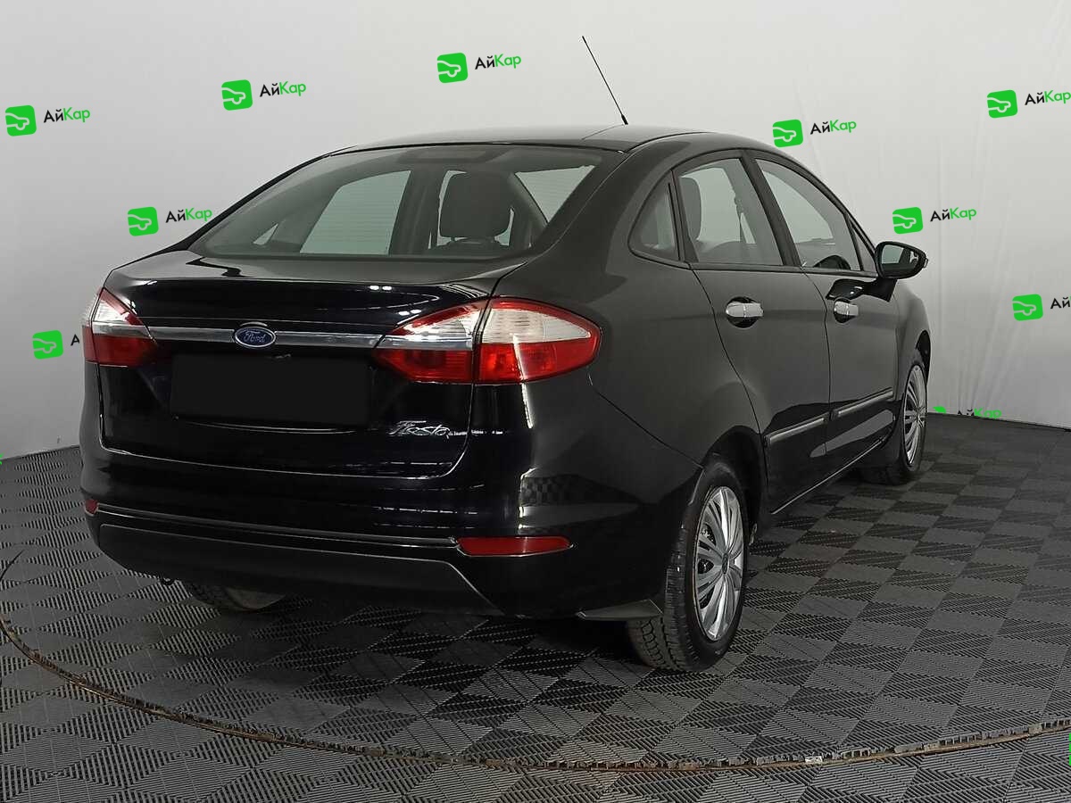 Ford Fiesta с пробегом — 2015 год. Фото: #4