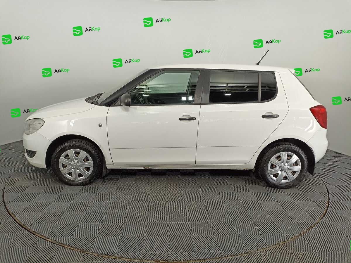 Skoda Fabia с пробегом — 2013 год. Фото: #7