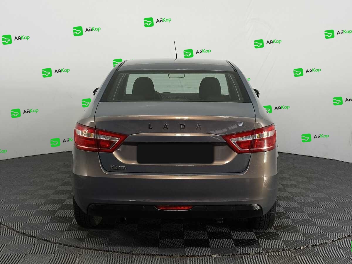 Lada (ВАЗ) Vesta с пробегом — 2017 год. Фото: #4