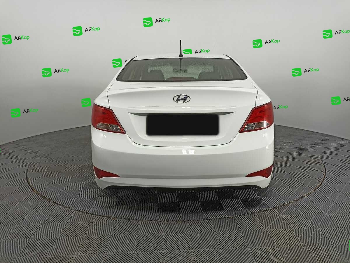 Hyundai Solaris с пробегом — 2015 год. Фото: #5