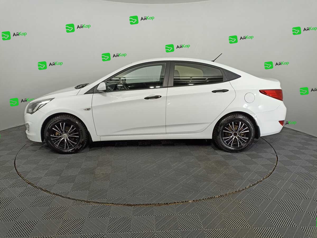 Hyundai Solaris с пробегом — 2015 год. Фото: #7