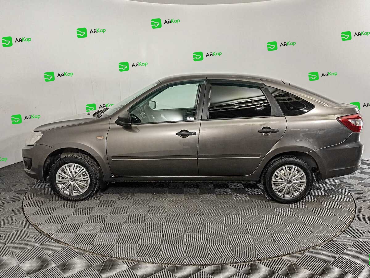 Lada (ВАЗ) Granta с пробегом — 2016 год. Фото: #7