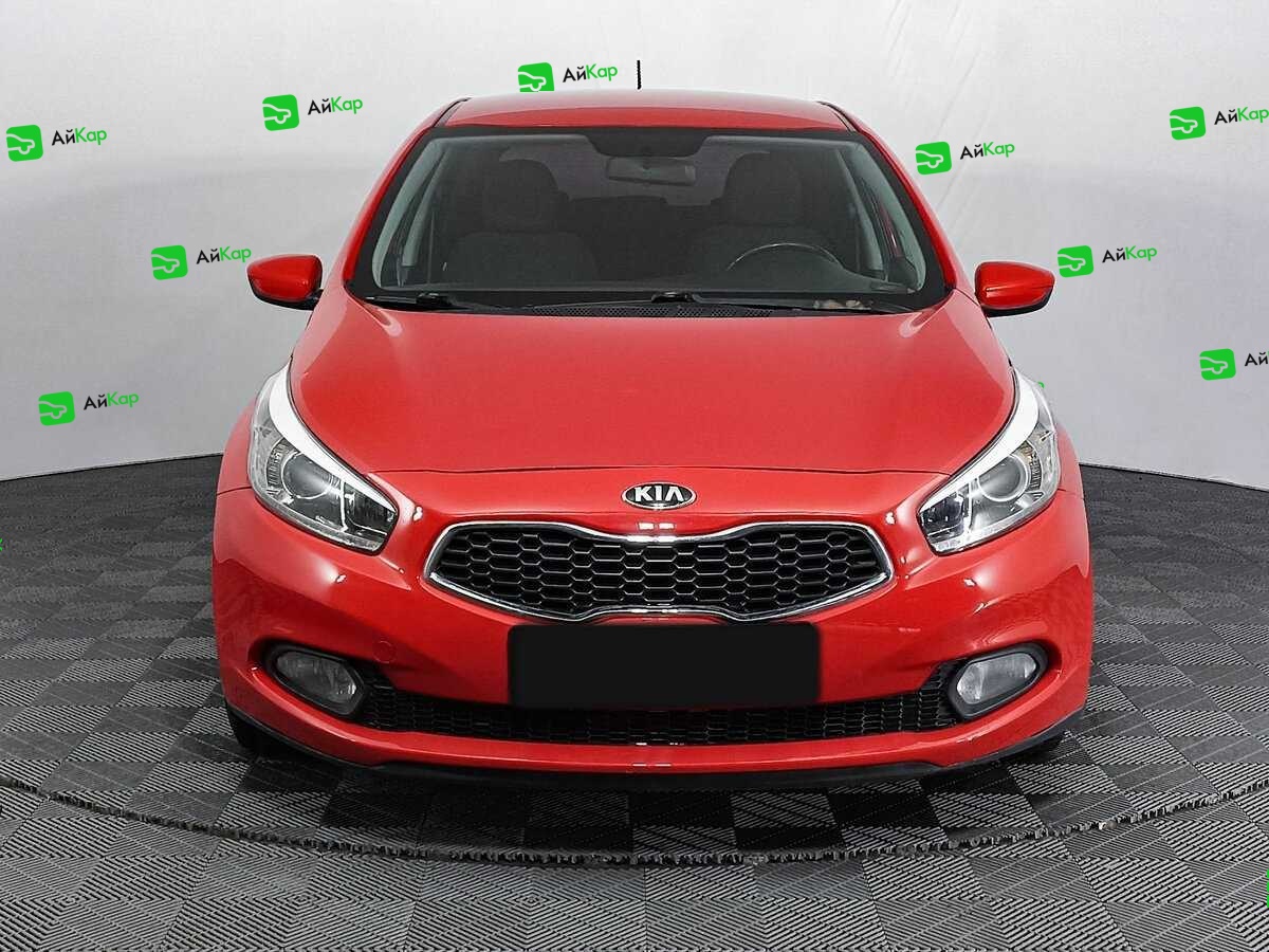 Kia Ceed с пробегом — 2015 год. Фото: #1