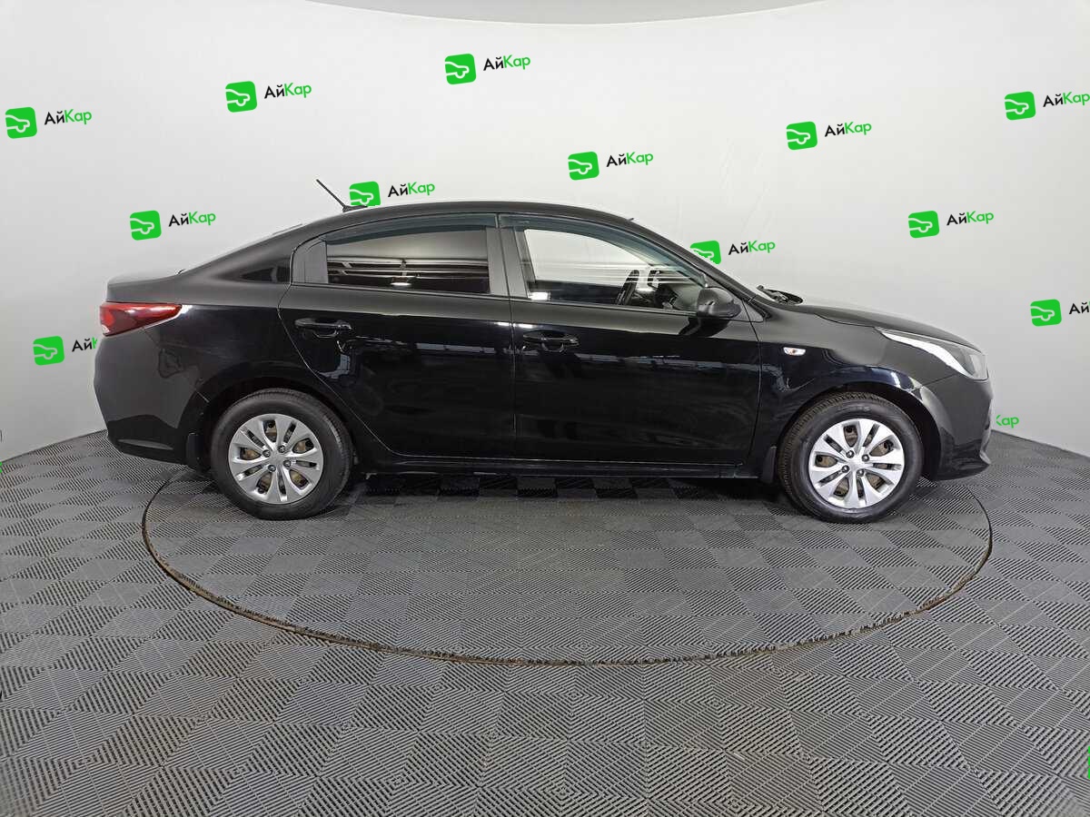 Kia Rio с пробегом — 2017 год. Фото: #3