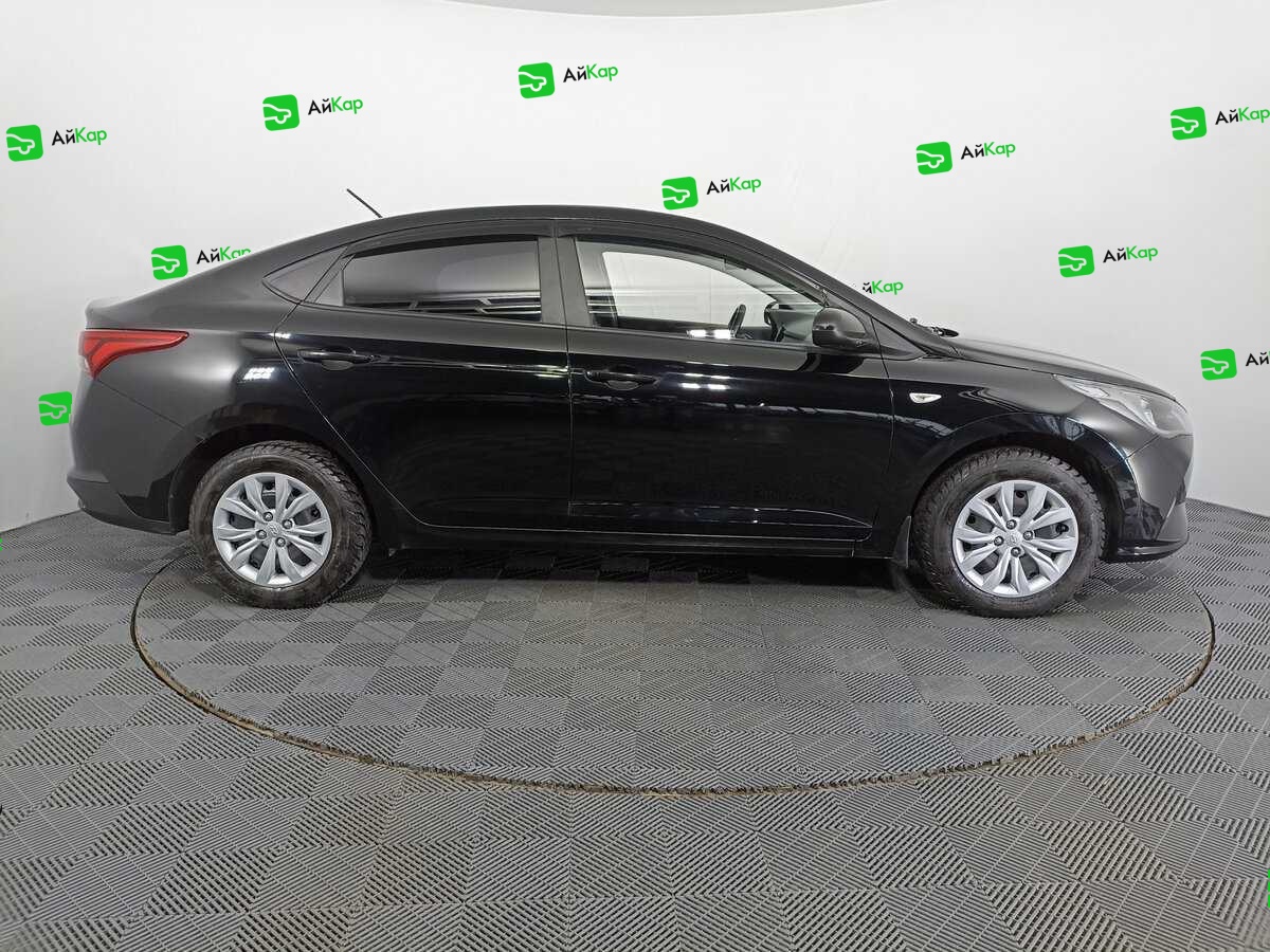 Hyundai Solaris с пробегом — 2021 год. Фото: #3