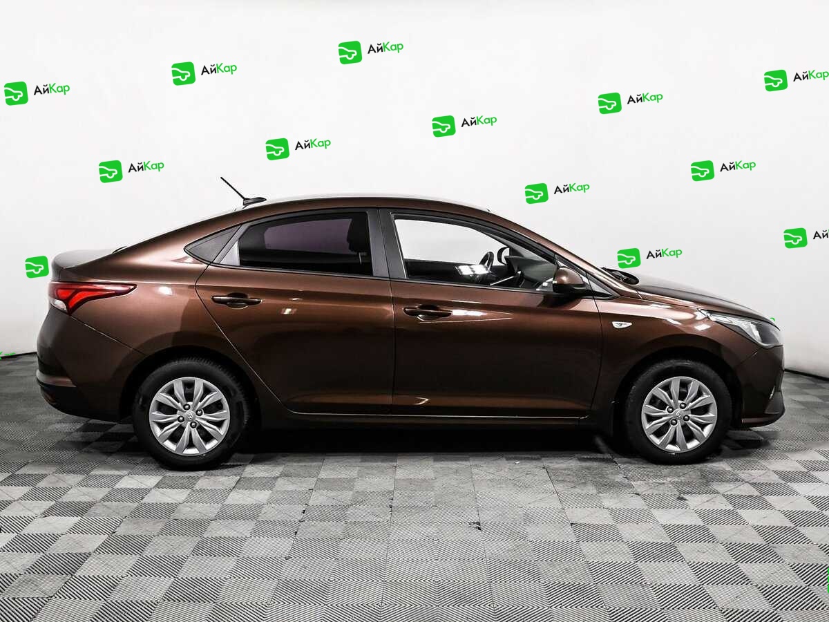 Hyundai Solaris с пробегом — 2021 год. Фото: #3