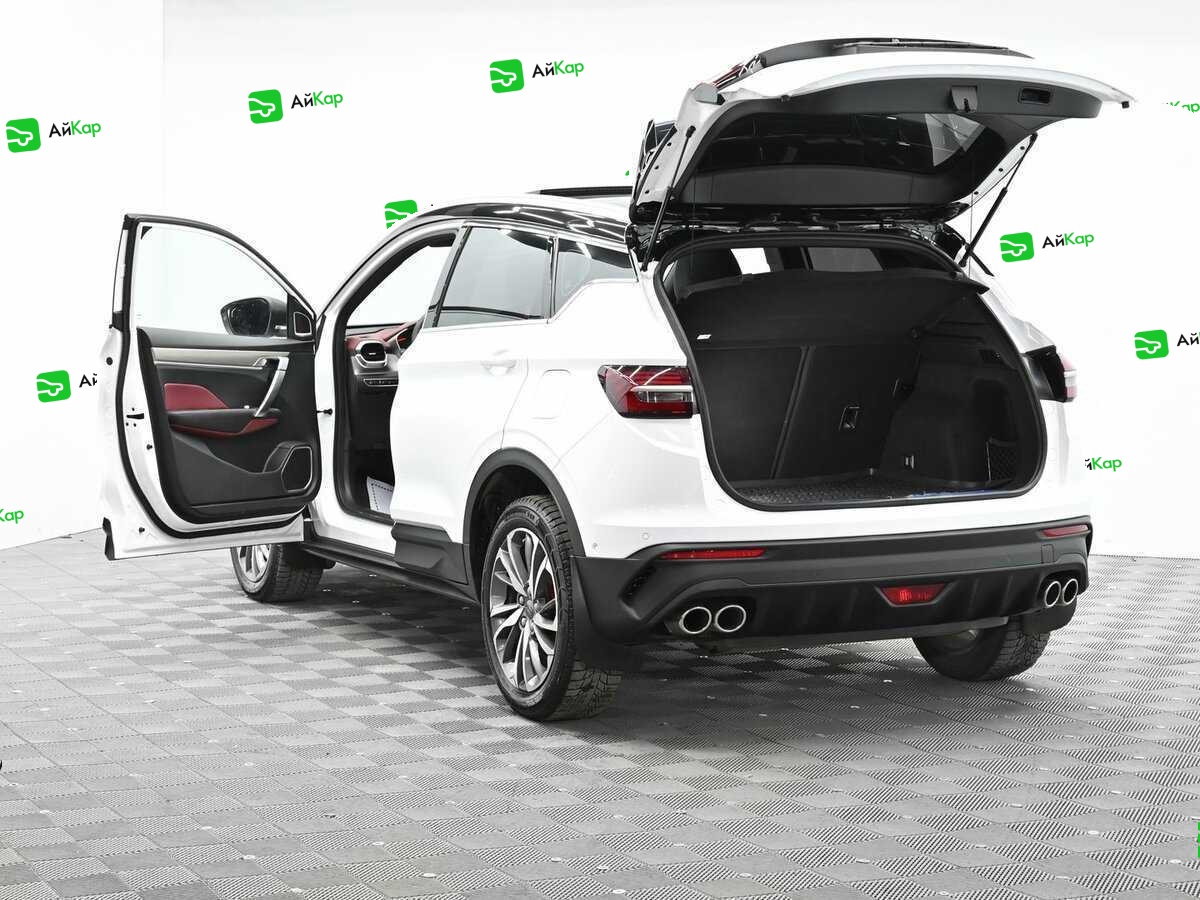 Geely Coolray с пробегом — 2022 год. Фото: #6