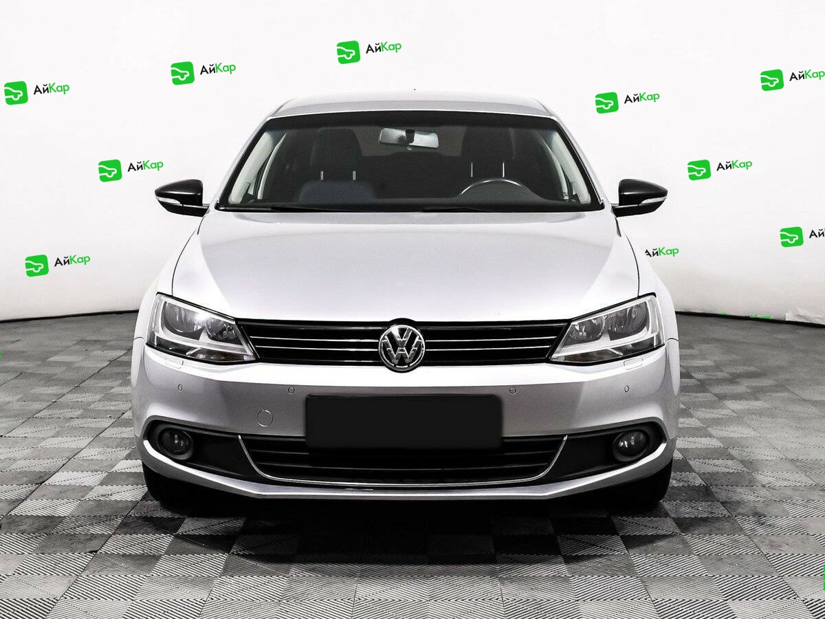 Volkswagen Jetta с пробегом — 2013 год. Фото: #1
