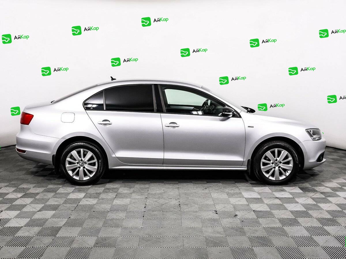 Volkswagen Jetta с пробегом — 2013 год. Фото: #3