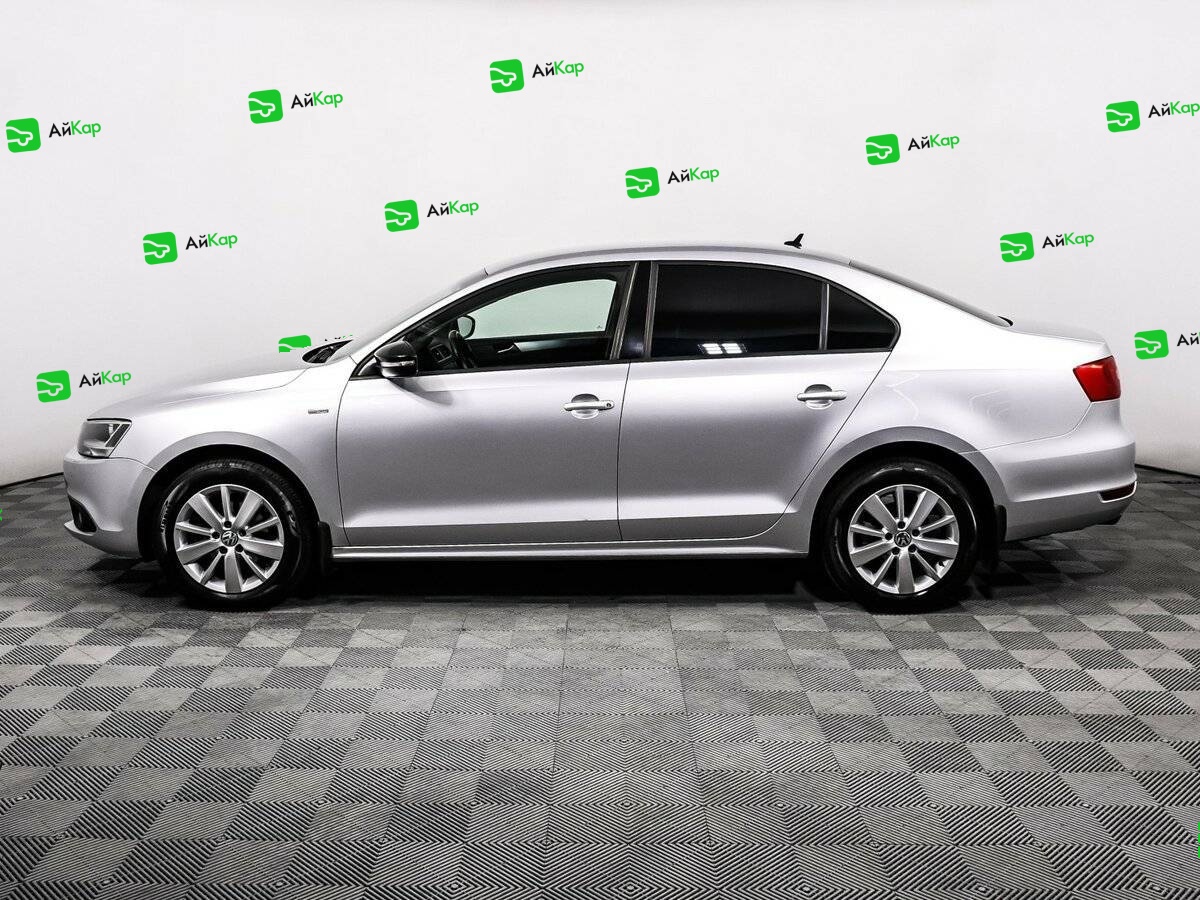 Volkswagen Jetta с пробегом — 2013 год. Фото: #7
