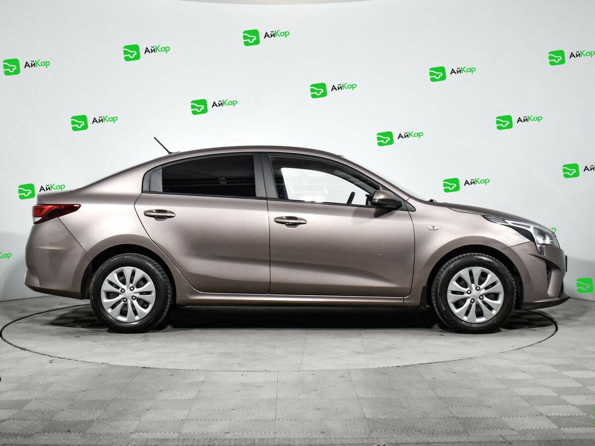 Kia Rio с пробегом — 2020 год. Фото: #3