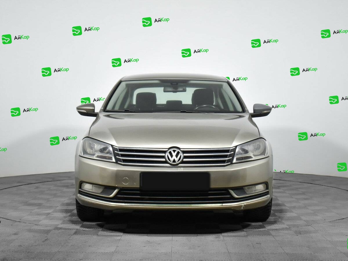 Volkswagen Passat с пробегом — 2012 год. Фото: #1