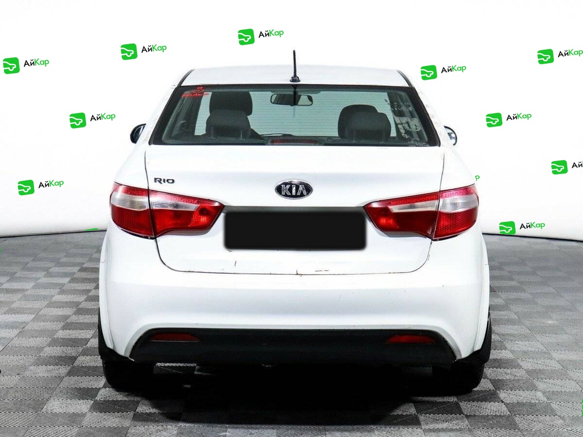 Kia Rio с пробегом — 2013 год. Фото: #4